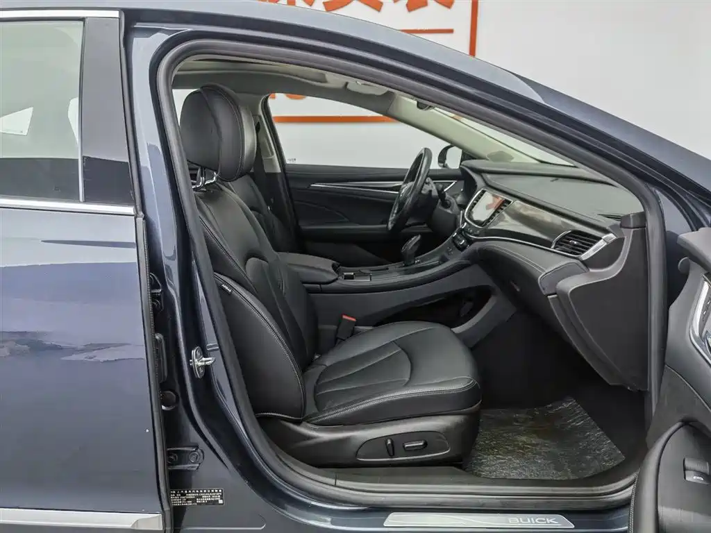 Buick LaCrosse 2019 28T Luxury Edition фото 23
