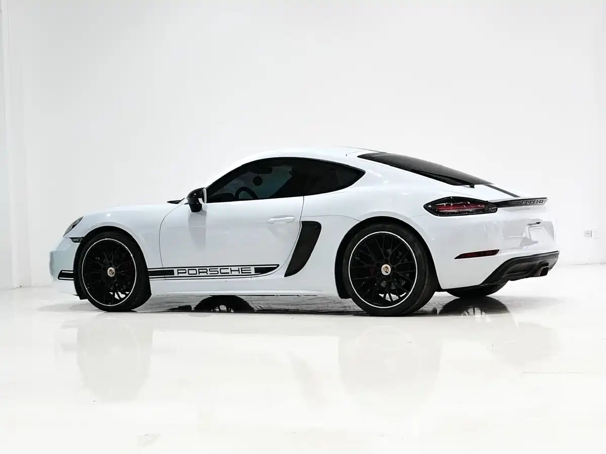 Porsche 718 2016 Cayman 2.0T фото 5
