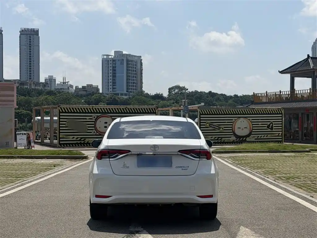 Toyota Corolla 2021 1.2T S-CVT Elite PLUS Edition фото 10