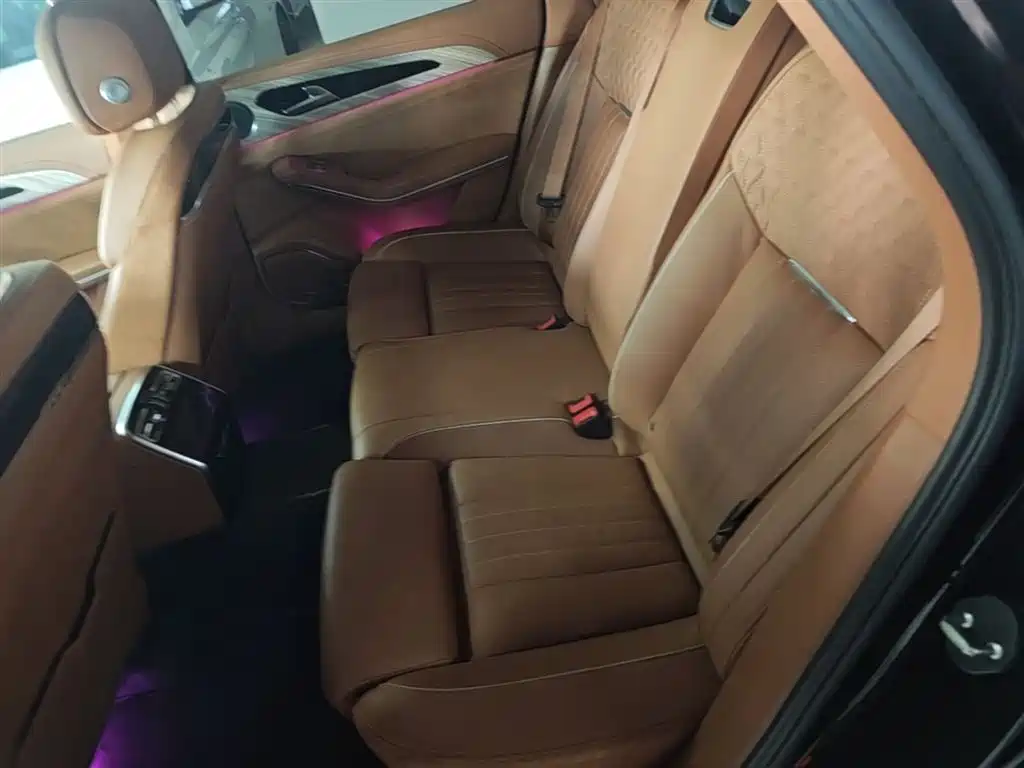 Hongqi H9 2020 3.0T Smart Connection Qi Chang Edition фото 17