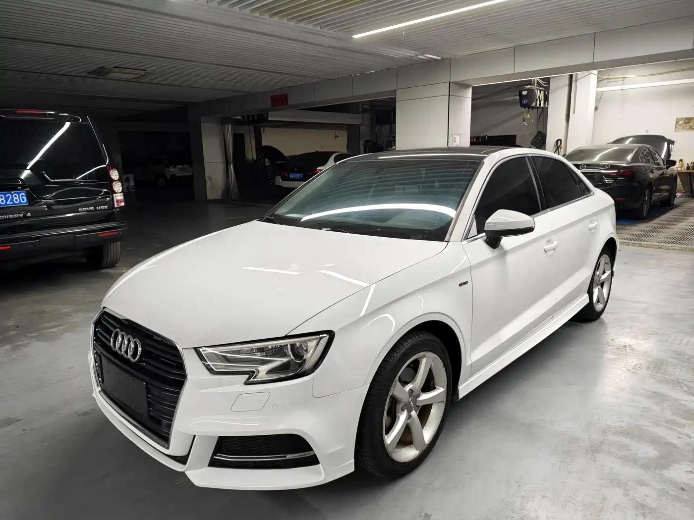 Audi A3 2018 30th Anniversary Limousine 35 TFSI Fashion