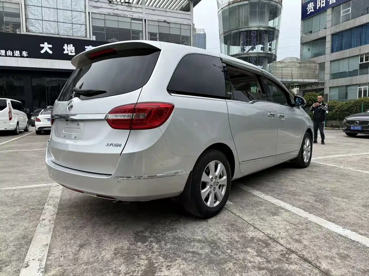 Buick GL8 2014 3.0L GT Luxury Business Elegance фото 6