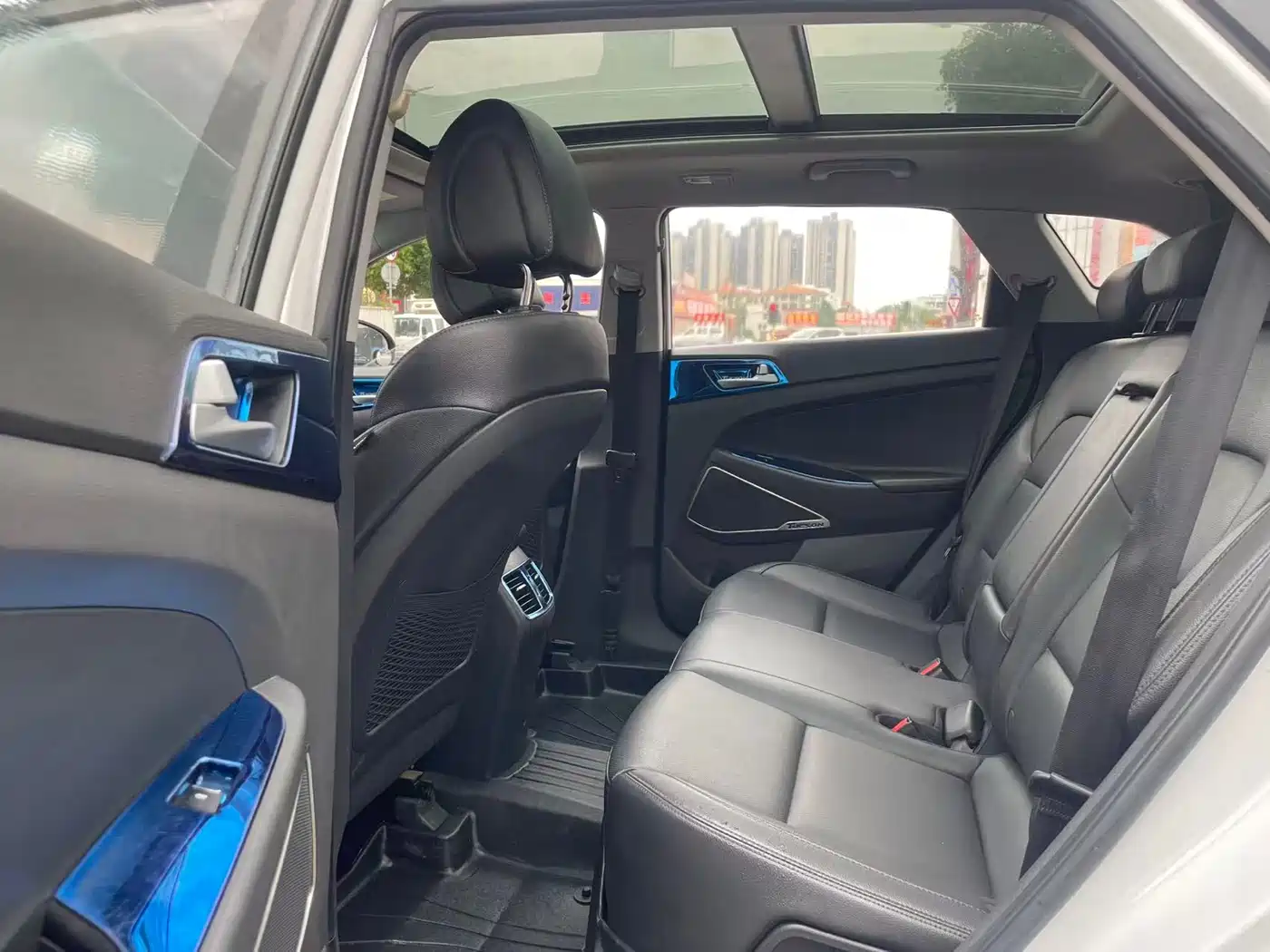 Hyundai Tucson 2018 1.6T DCT 2WD 15th Anniversary Special Edition фото 7