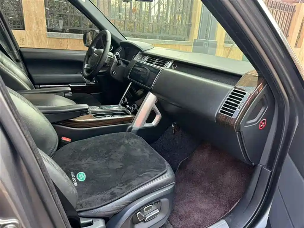 Land Rover Range Rover 2015 3.0 TDV6 Vogue фото 9