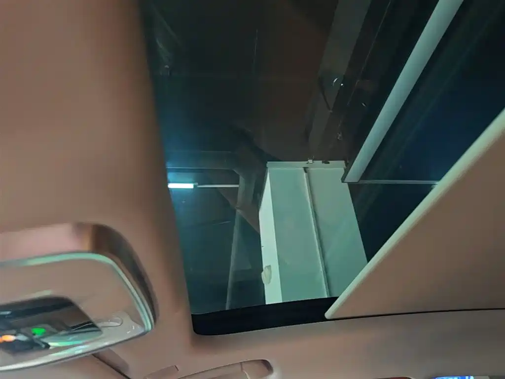 Hongqi H9 2020 3.0T Smart Connection Qi Chang Edition фото 18