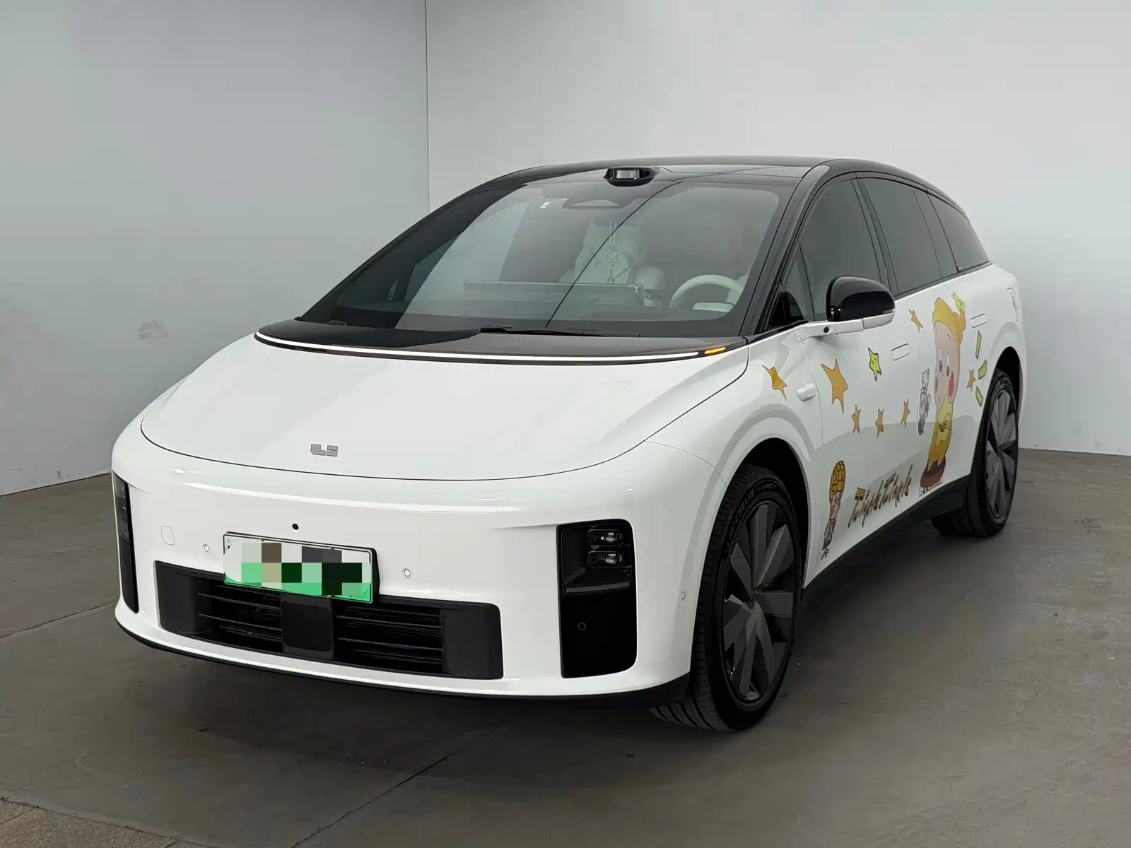 Фото 3 - Li Auto i6
