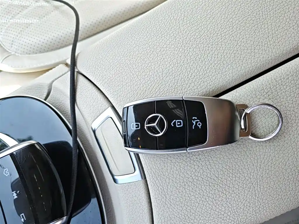Mercedes-Benz E-Class 2016 E 300 L Fashion Type фото 9