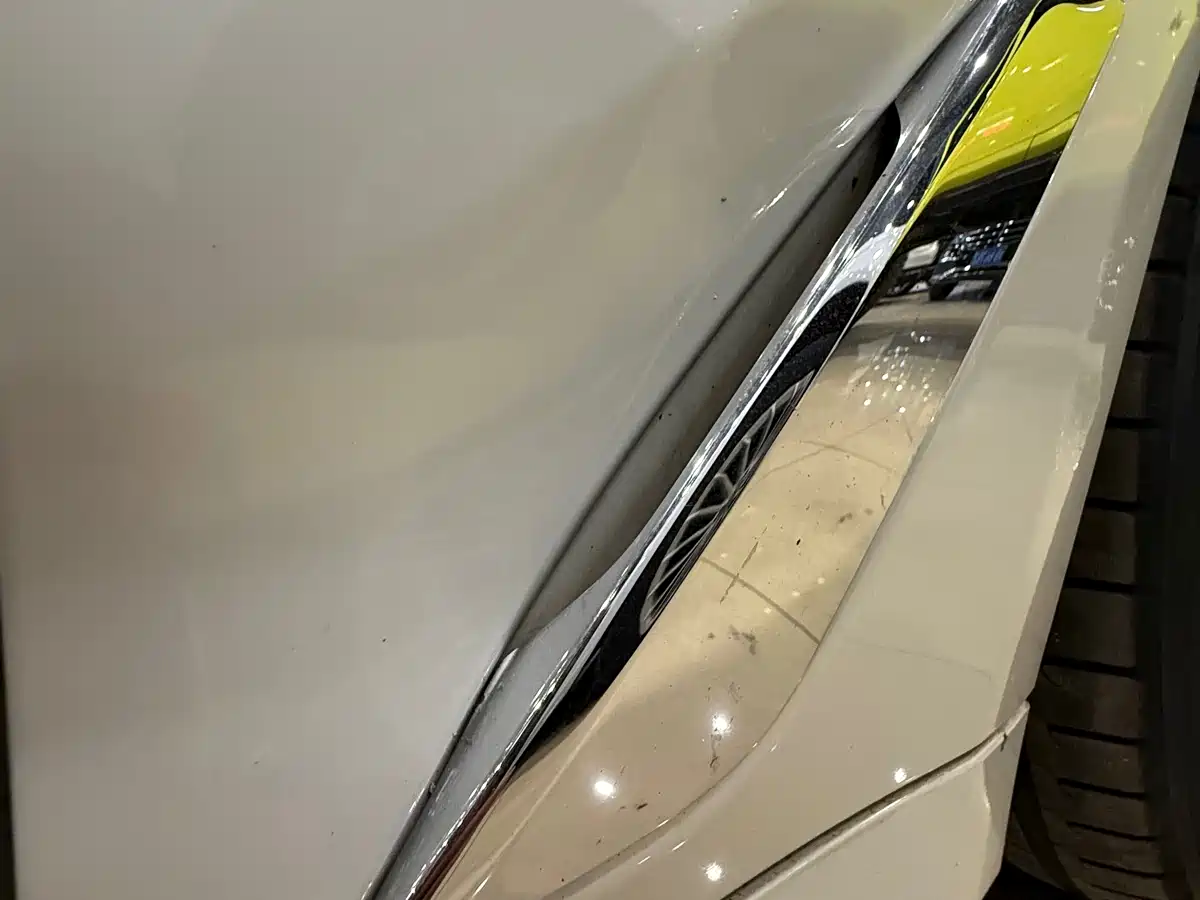 BMW 5 Series 2018 528Li Launch Special Edition фото 23