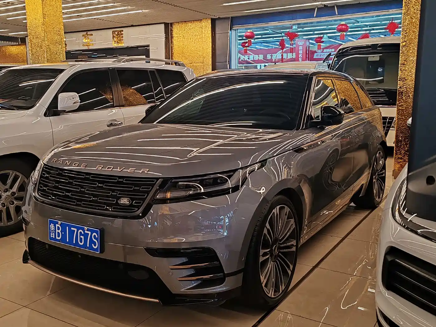 Фото 1 - Land Rover Range Rover Velar