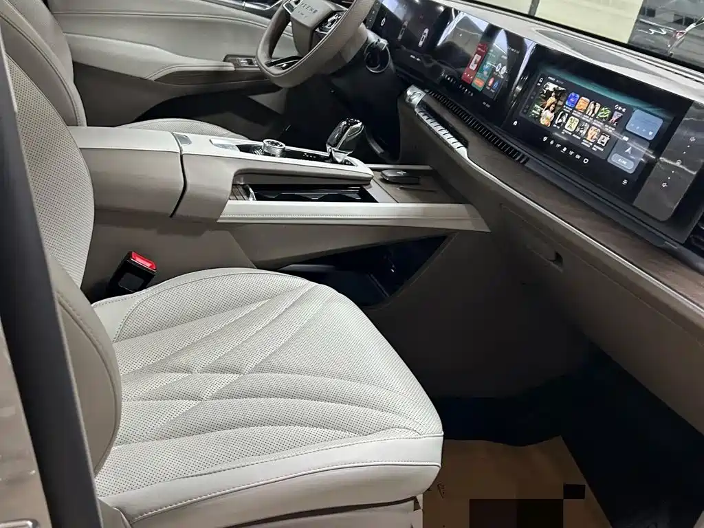Roewe RX9 2023 2023 2.0T 4WD Cross Edition