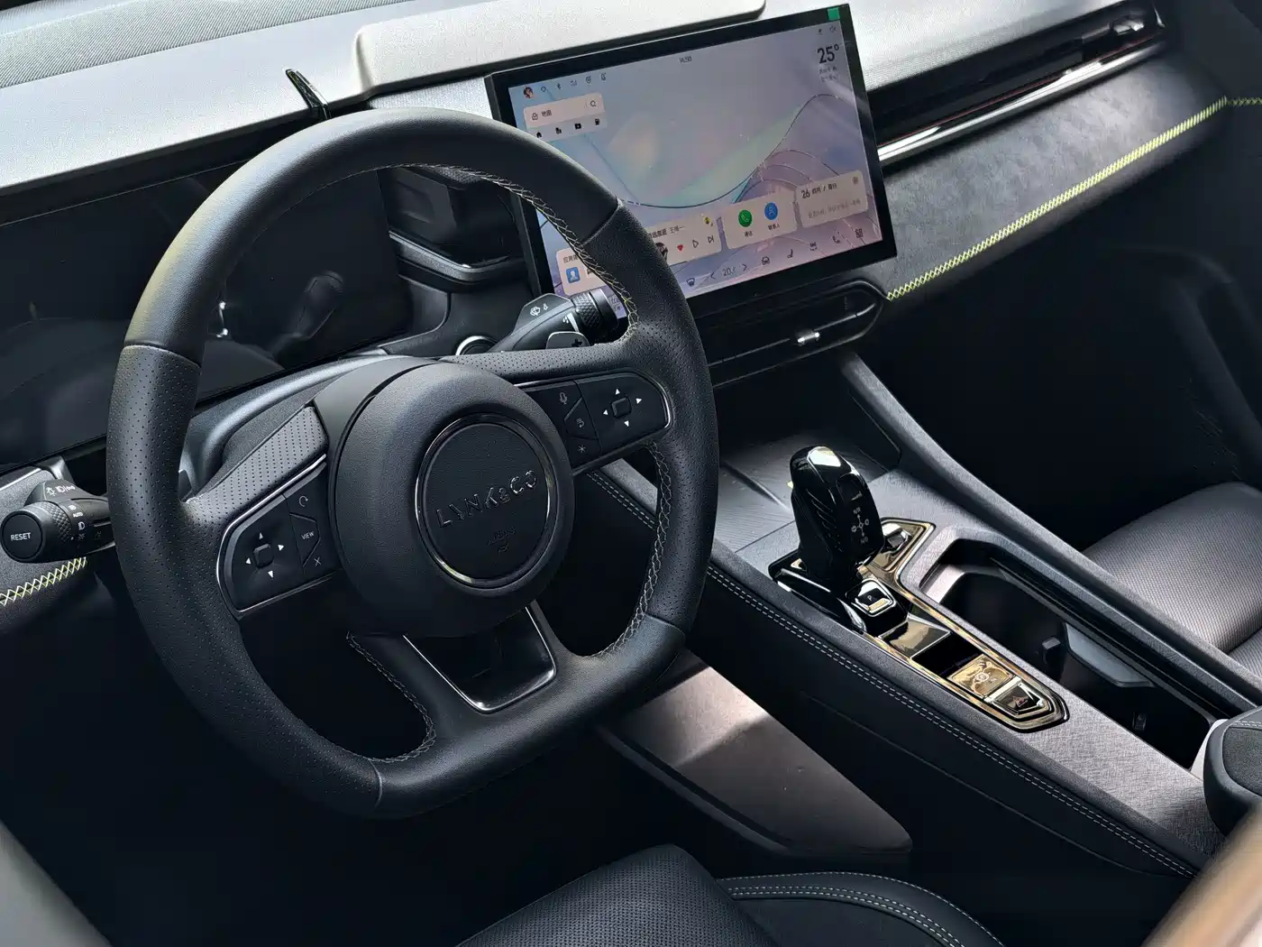 LYNK 03