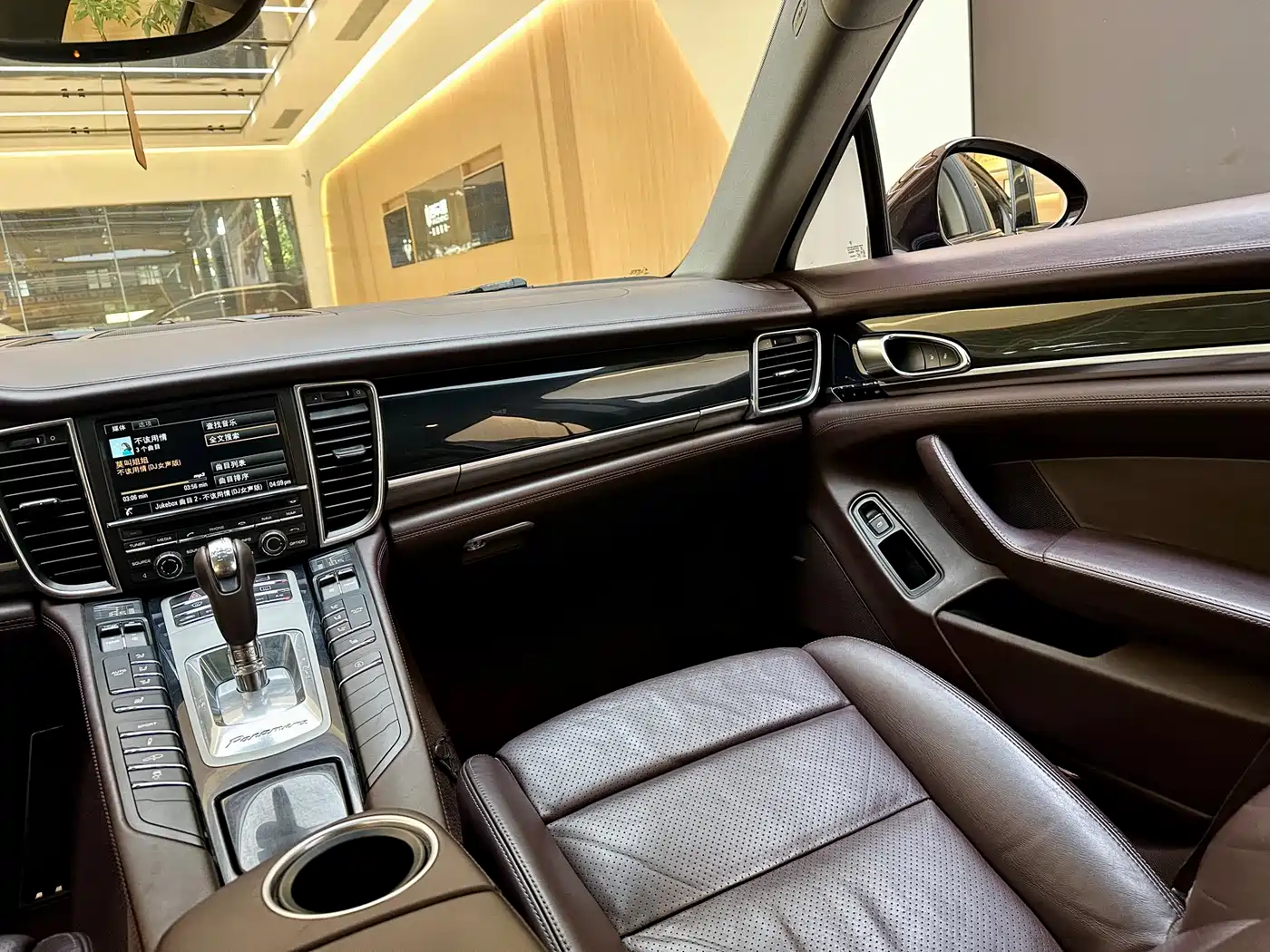 Porsche Panamera 2014 Panamera 3.0T фото 16