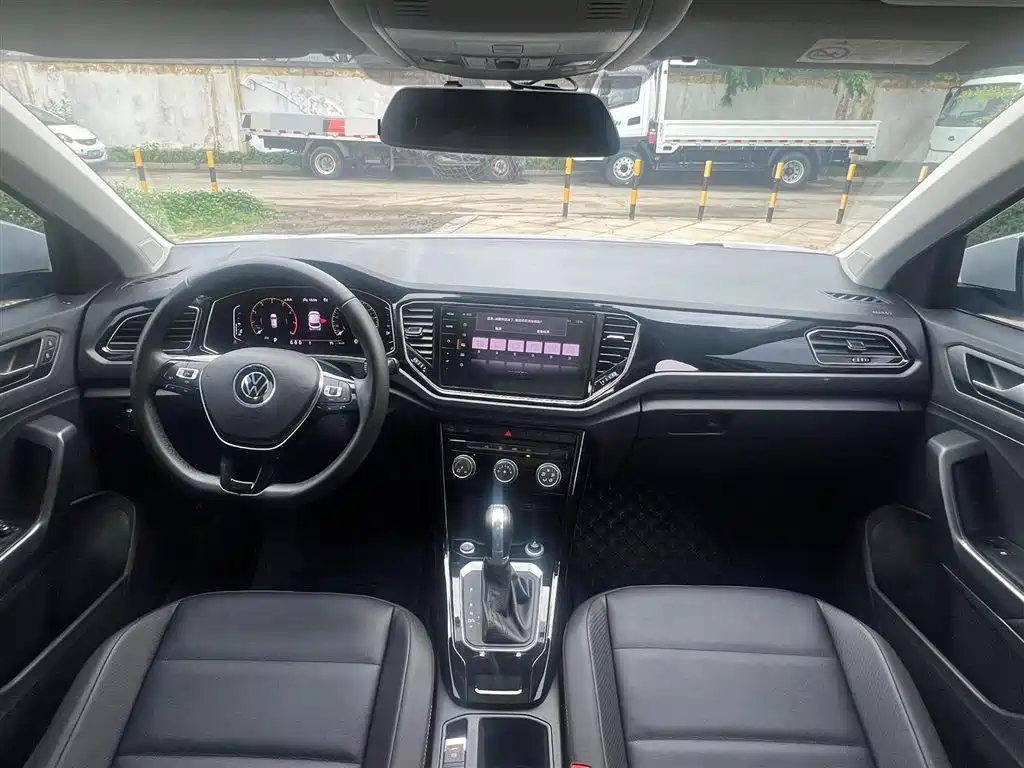 Volkswagen T-ROC 2021 280TSI DSG 2WD Luxury Connected фото 8