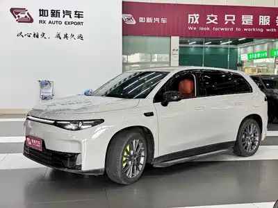 Leapmotor C10