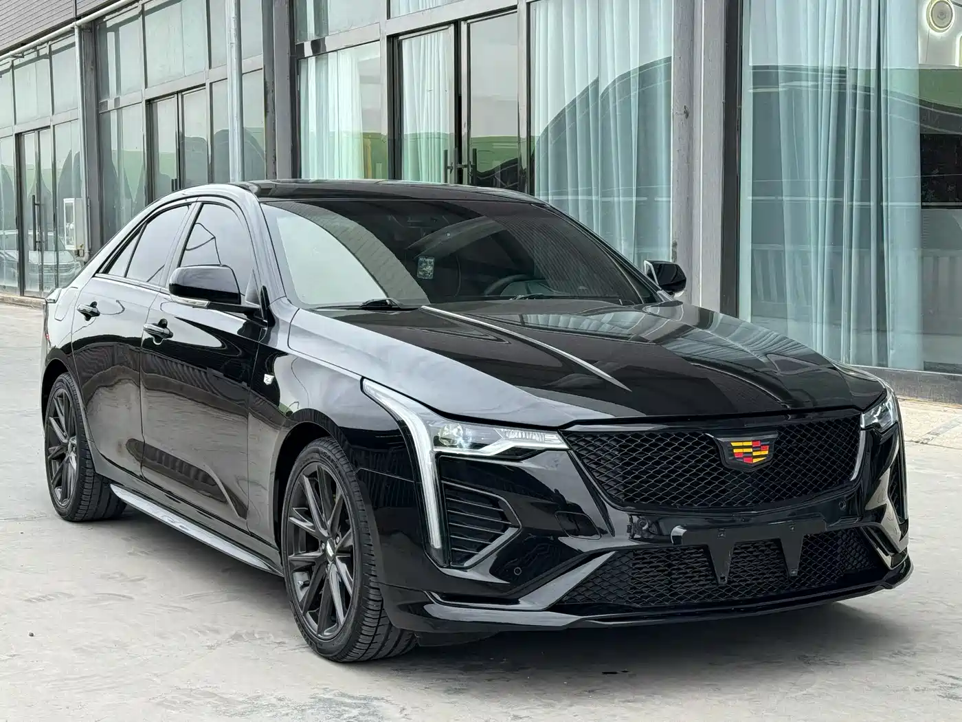 Cadillac CT4 2021 28T Premium Edition фото 3