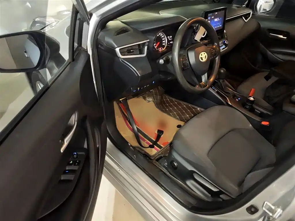 Toyota Levin 2019 185T CVT Entry Edition China VI фото 16