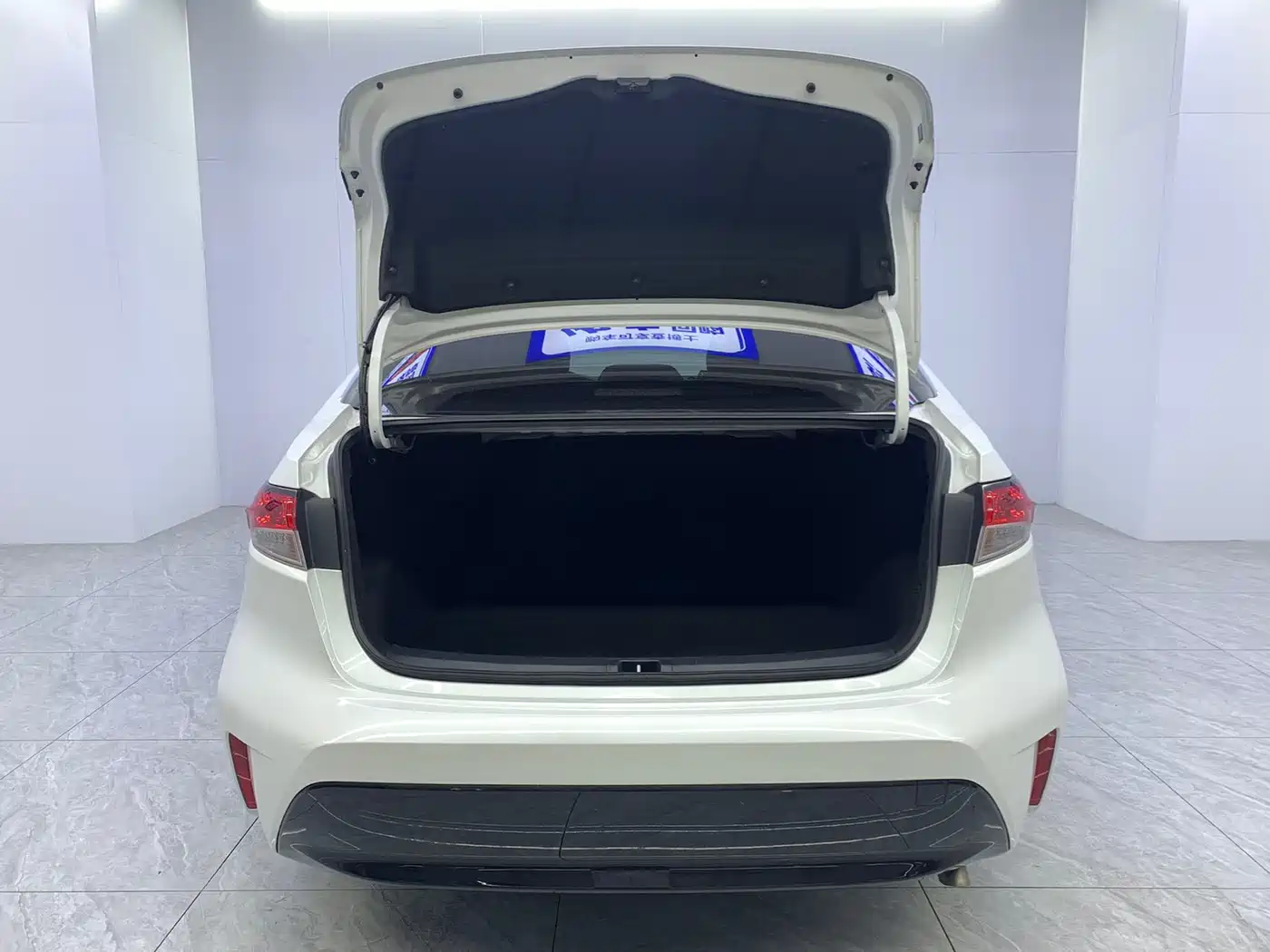 Toyota Levin 2023 Smart Hybrid 1.8L Luxury фото 22