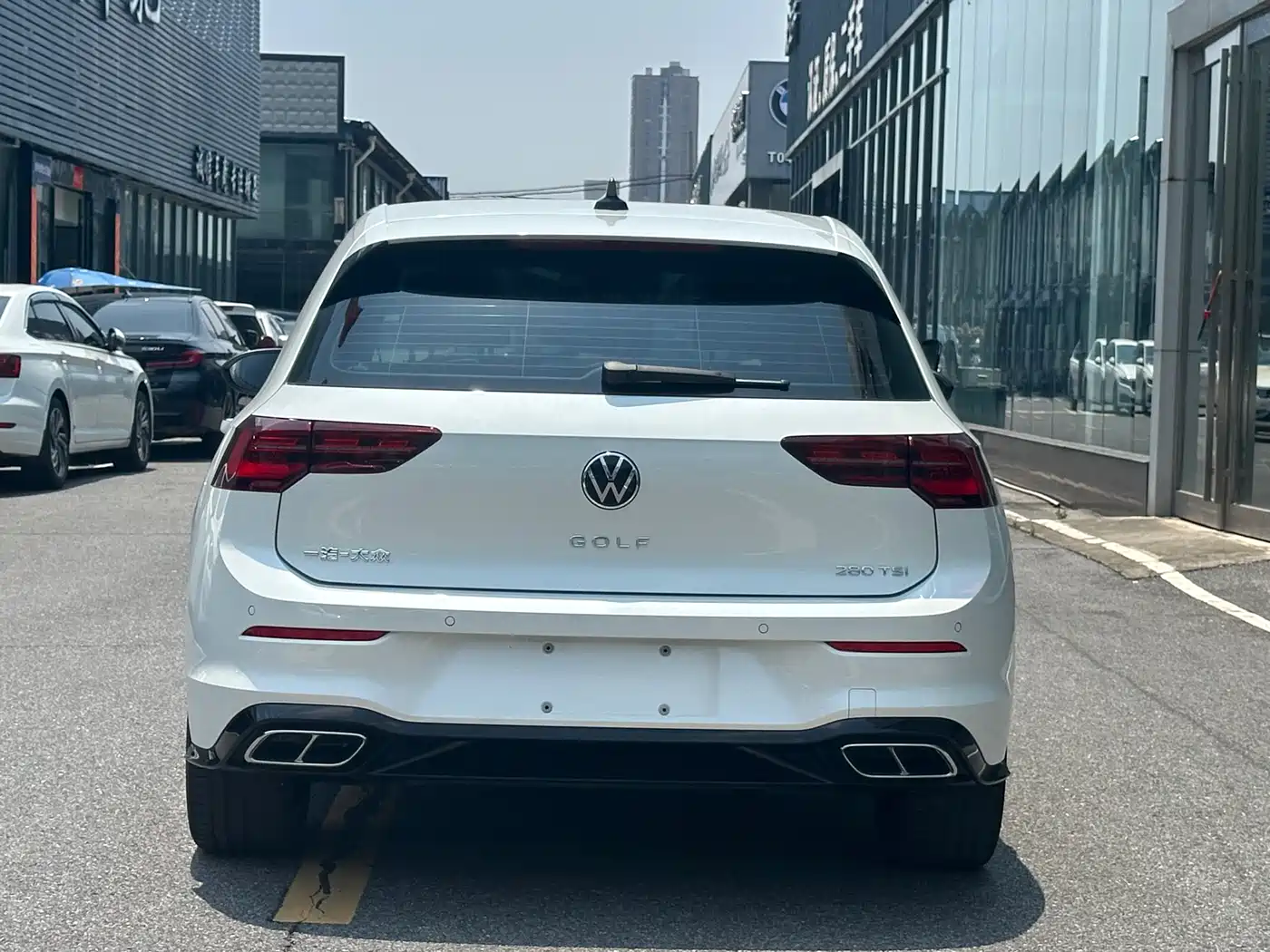 Volkswagen Golf 2023 Facelift 280TSI DSG R-Line Lite фото 10