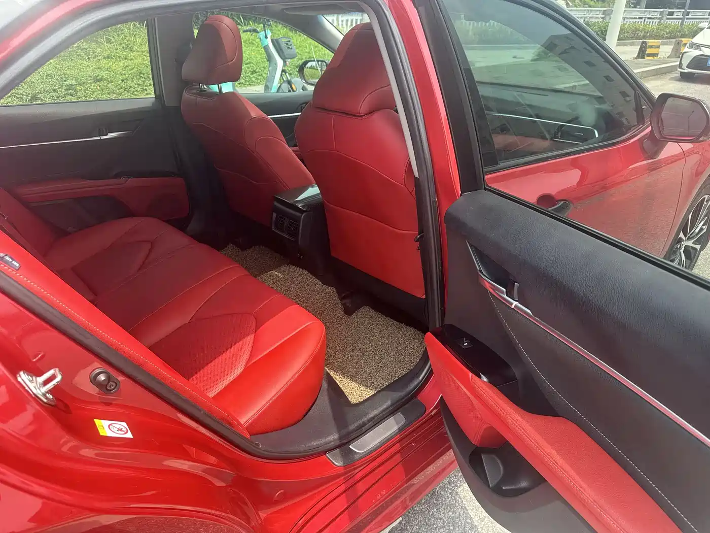 Toyota Camry 2018 2.5S Trend Edition фото 20
