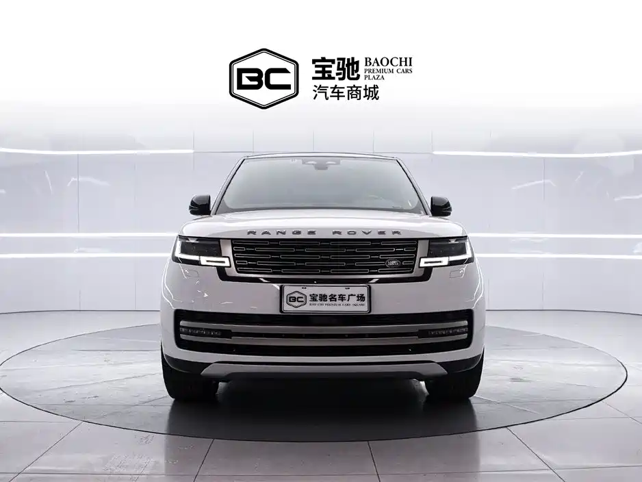 Land Rover Range Rover 2023 3.0 L6 360PS Golden Age Edition фото 2