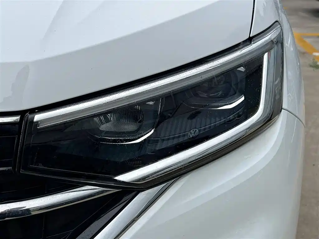 Volkswagen Tayron 2023 280TSI 2WD Luxury Plus Advanced Edition фото 4