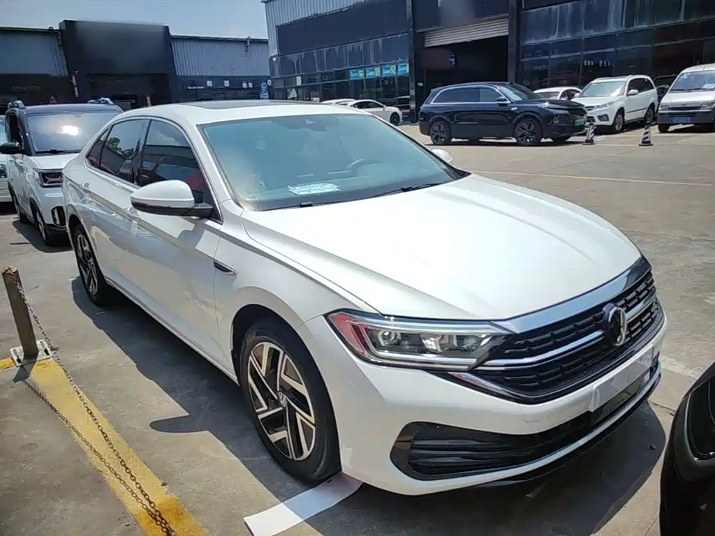 Volkswagen Sagitar 2023 300TSI DSG Surpassing Edition фото 4