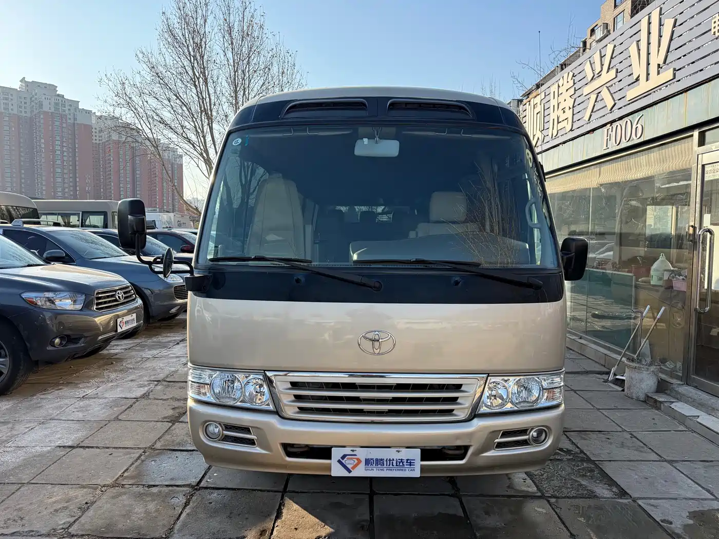 Toyota Coaster 2011 2007 2.7L Gasoline Premium Edition 20-seater