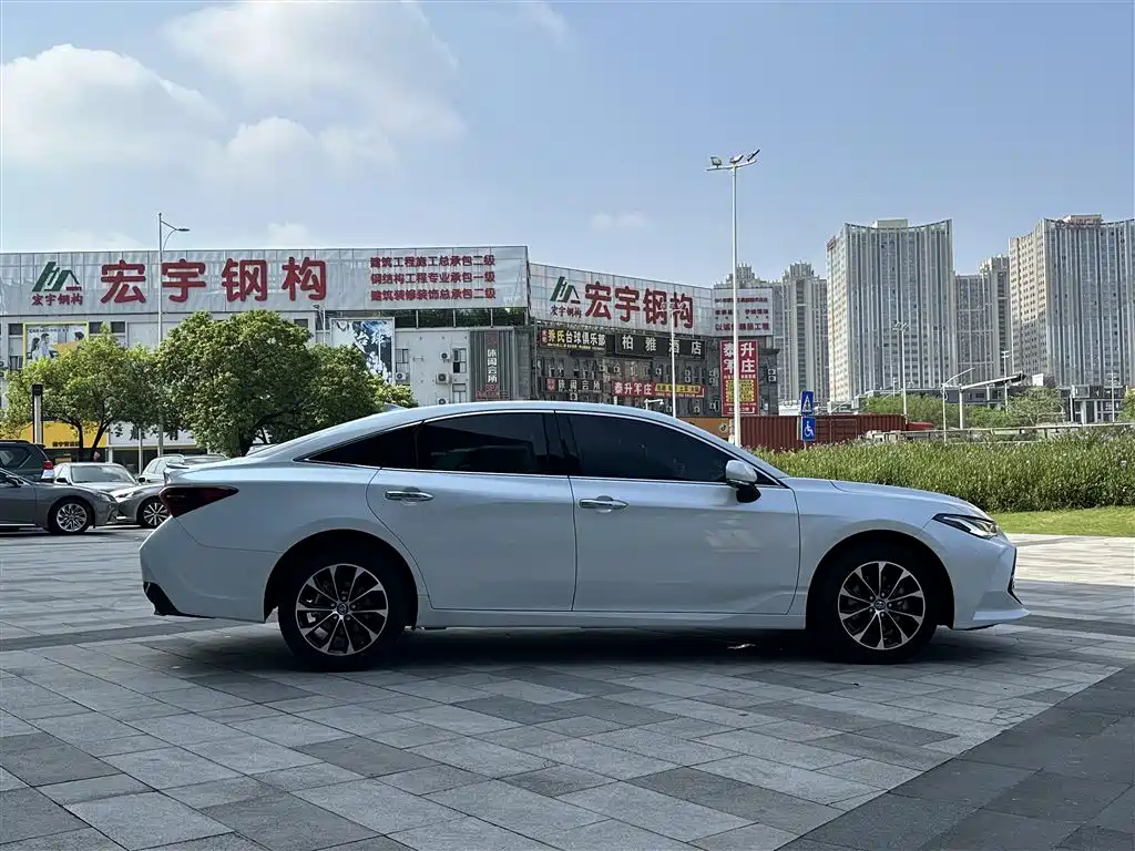 Toyota Avalon 2023 2.5L Luxury Edition фото 5