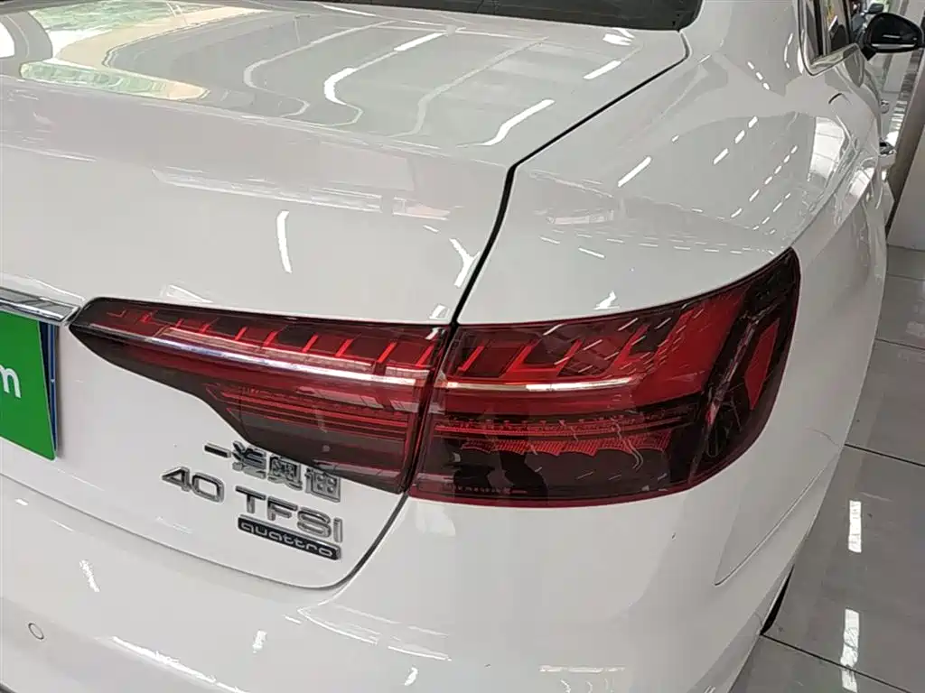 Audi A4L 2020 40 TFSI quattro Luxury Dynamic фото 8