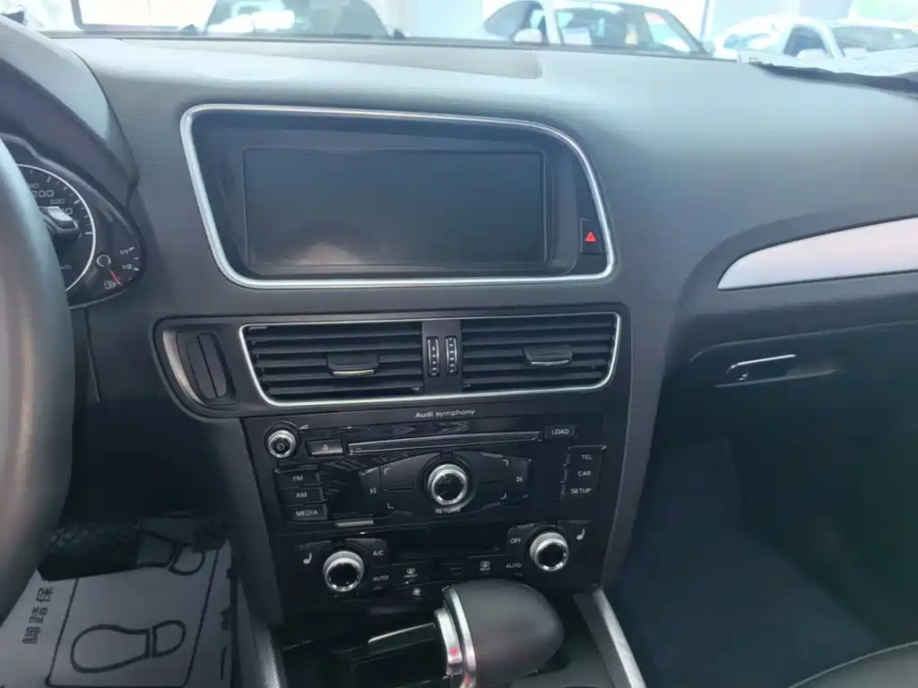Audi Q5 2018 2017 Plus 40 TFSI Technology