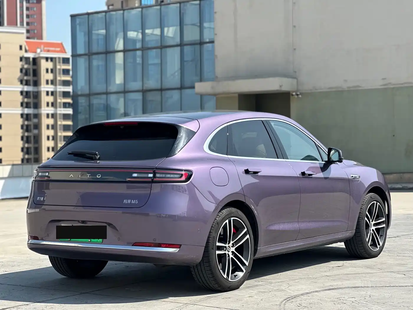 AITO Wenjie AITO M5 2025 Extended Range Ultra AWD фото 7