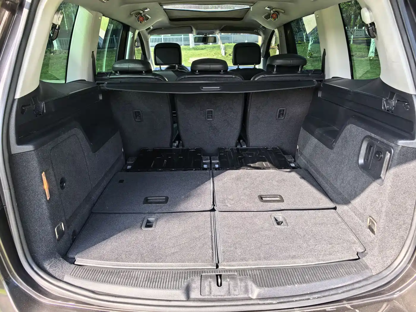 Volkswagen Sharan 2013 1.8TSI Comfort фото 13