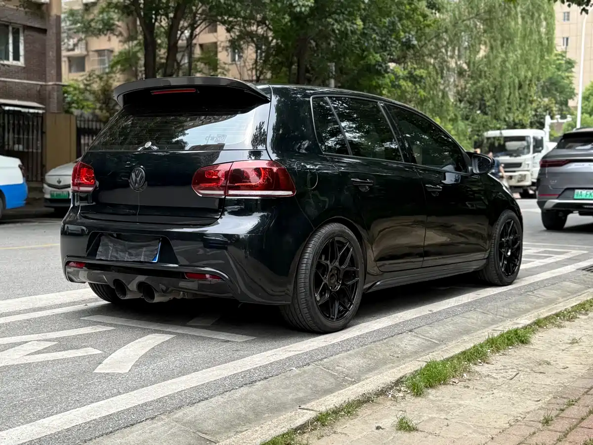 Volkswagen Golf GTI 2010 2.0TSI GTI фото 13