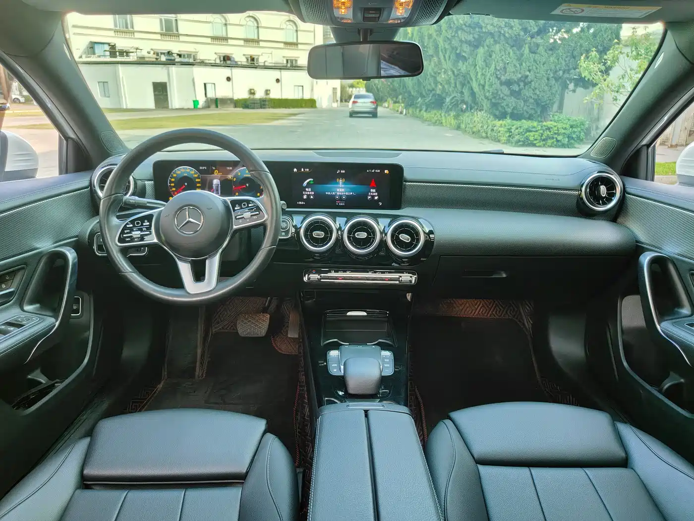 Mercedes-Benz A-Class 2022 A 180 L фото 6