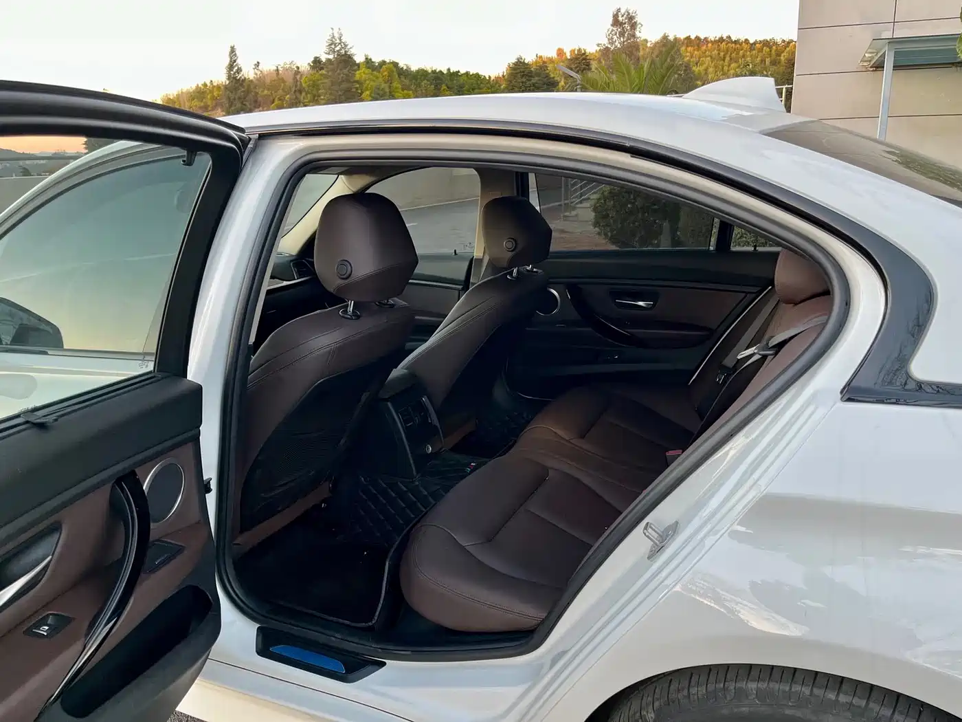 BMW 3 Series 2019 320Li M Sport Package фото 5
