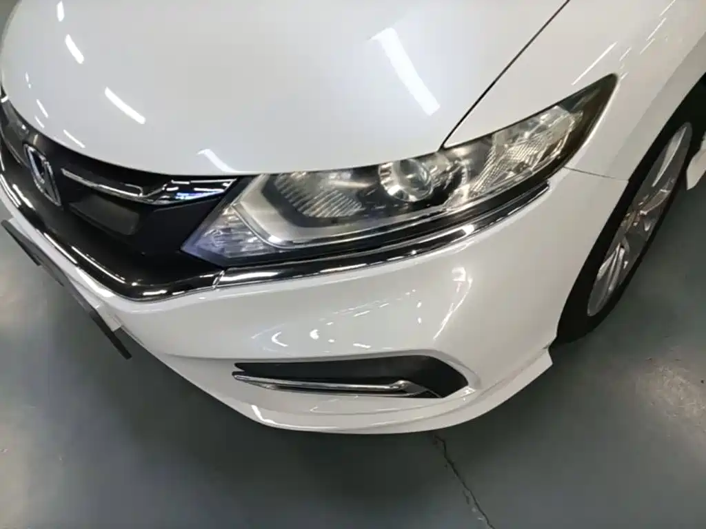 Фото 24 - Honda Jade