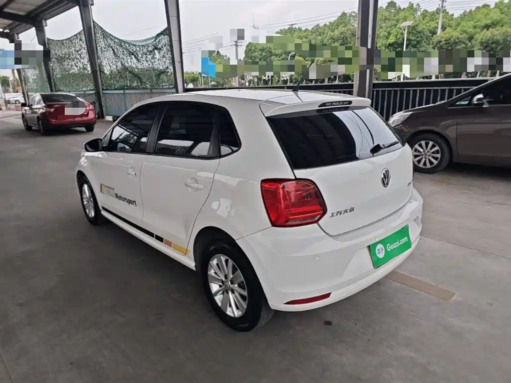 Volkswagen Polo 2016 1.4L Automatic Trend фото 5