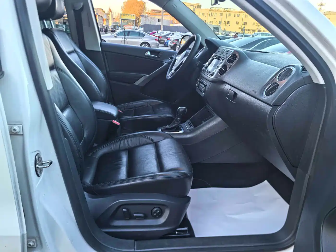 Volkswagen Tiguan 2012 2.0TSI Automatic 4WD Elite Edition фото 8