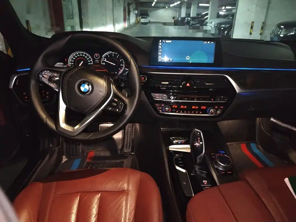 Фото 13 - BMW 5 Series