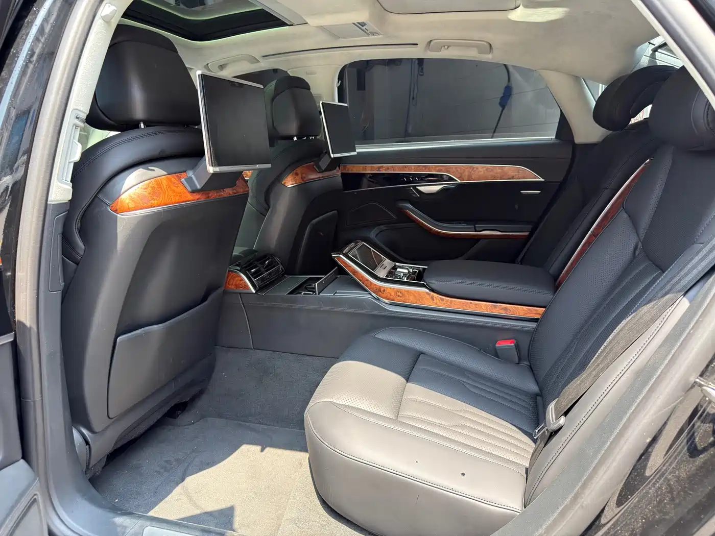 Audi A8 2019 Plus A8L 55 TFSI quattro Luxury фото 11