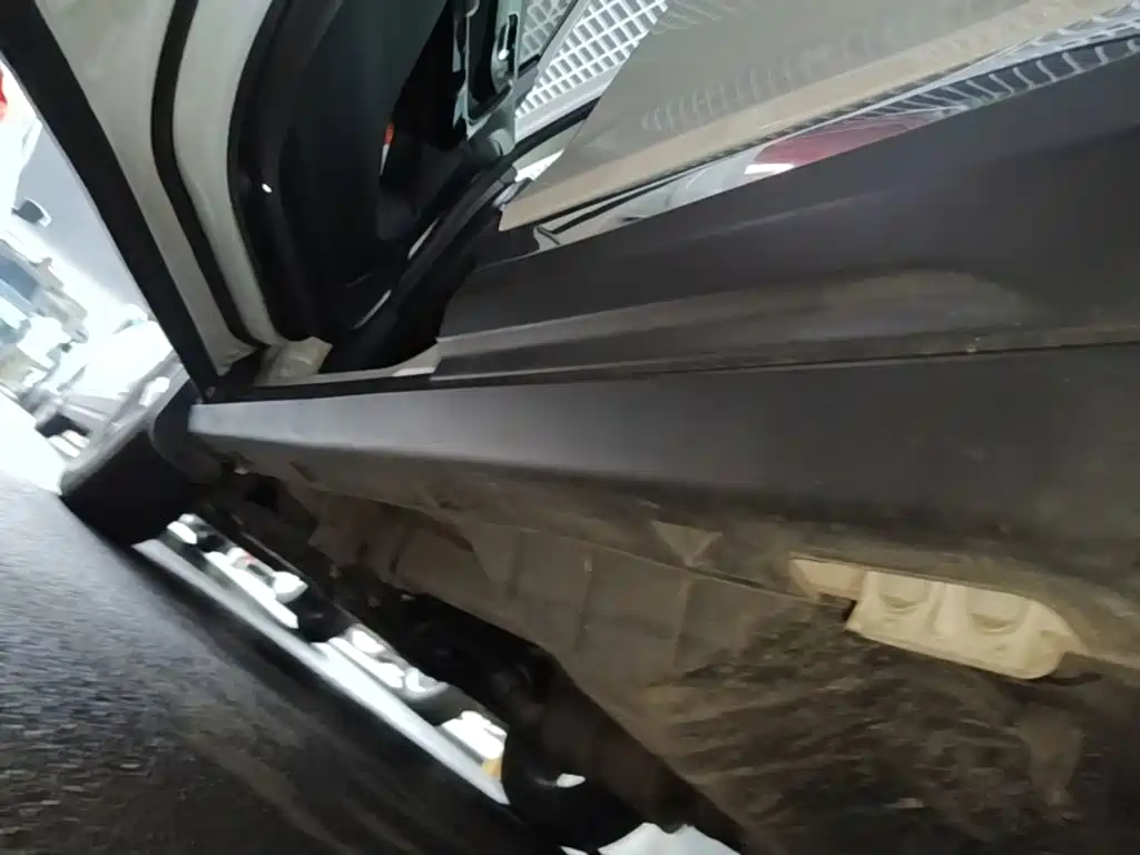 Dongfeng Aeolus Dongfeng Fengshen AX7 2019 2019 1.6T Auto AI Navigation Type China V