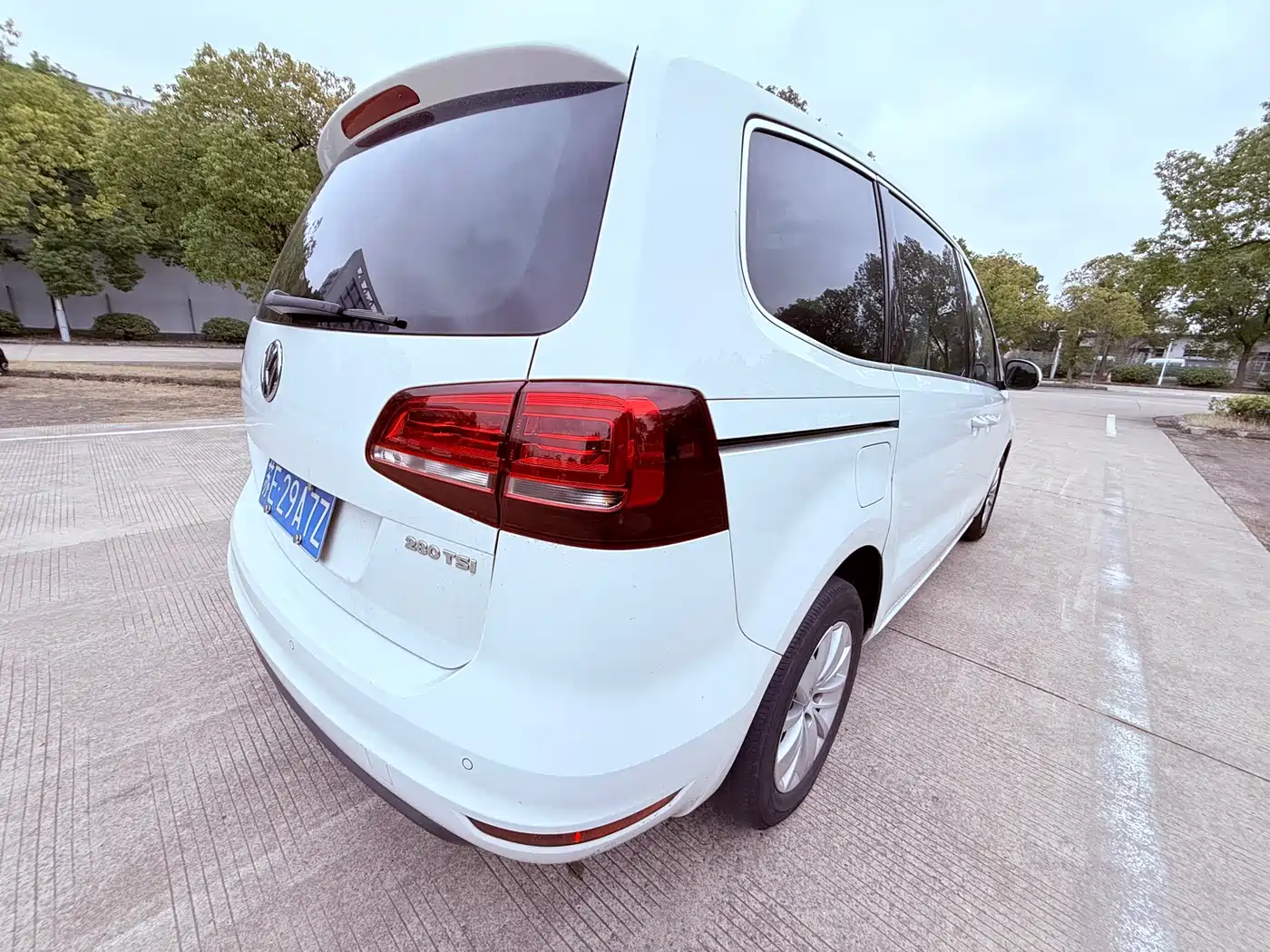 Volkswagen Sharan 2016 280TSI Enjoyment 7-Seater фото 12