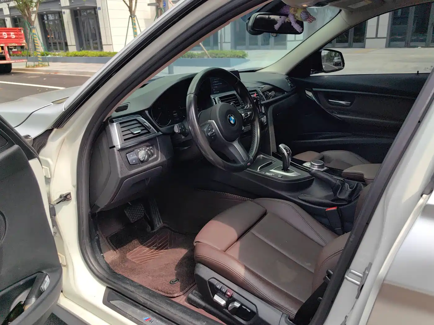 BMW 3 Series 2019 320Li M Luxury Package фото 6
