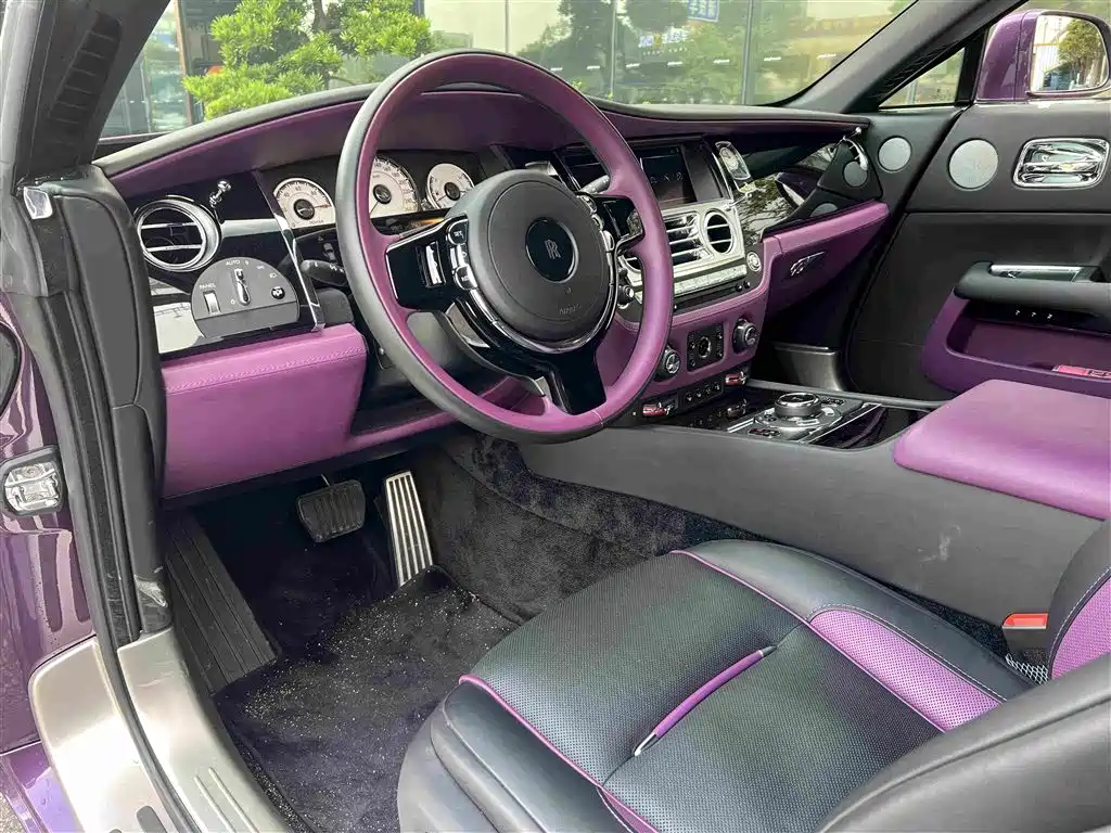 Фото 2 - Rolls-Royce Wraith