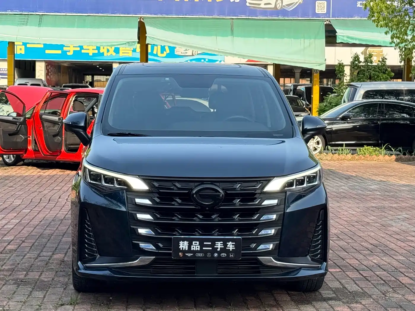 GAC Trumpchi Trumpchi M6 2021 270T DCT Premium Edition (7-seater) фото 2
