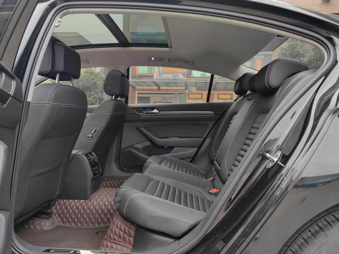 Volkswagen Magotan 2020 330TSI DSG Luxury фото 6