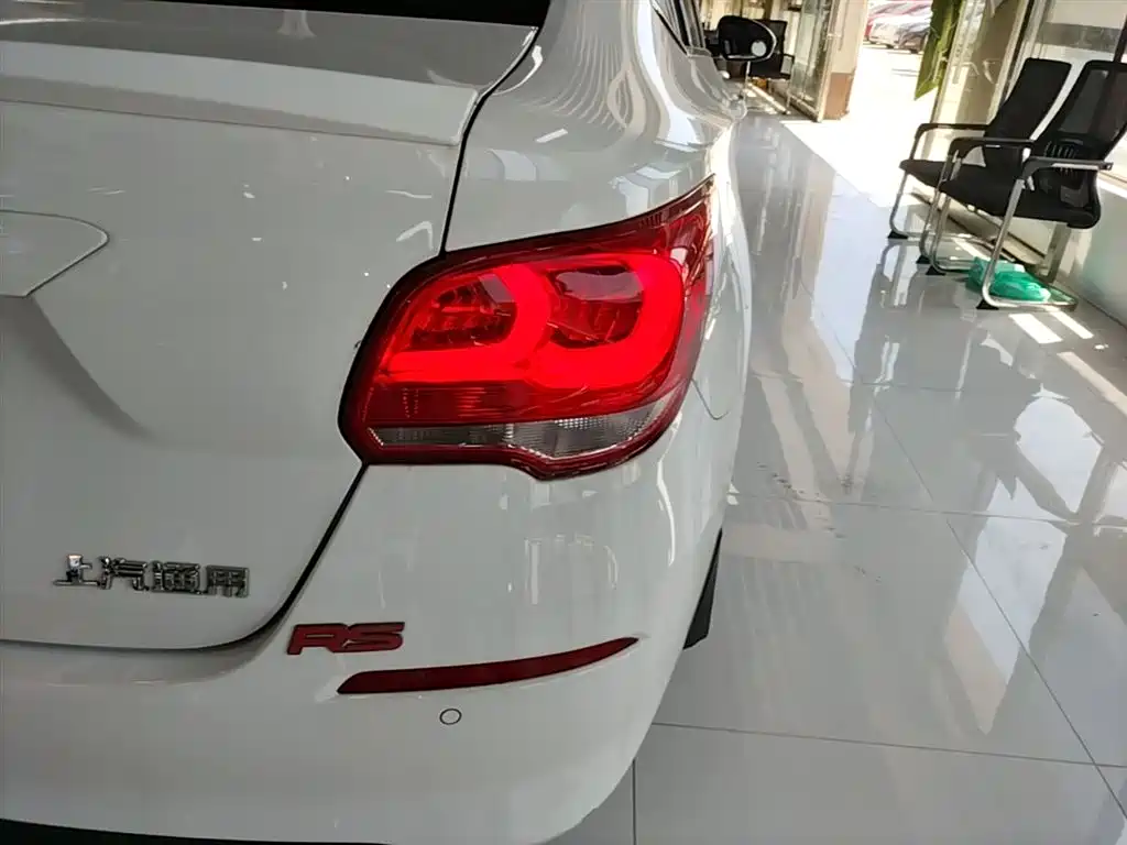 Chevrolet Cavalier 2019 320 Automatic Joy Edition фото 8