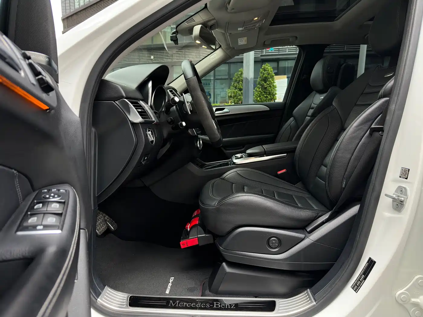 Mercedes-Benz M-Class AMG 2015 AMG ML 63 фото 6