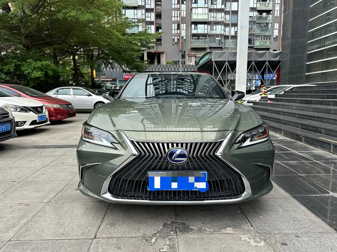 Lexus ES 2018 300h Premium Edition China V фото 2