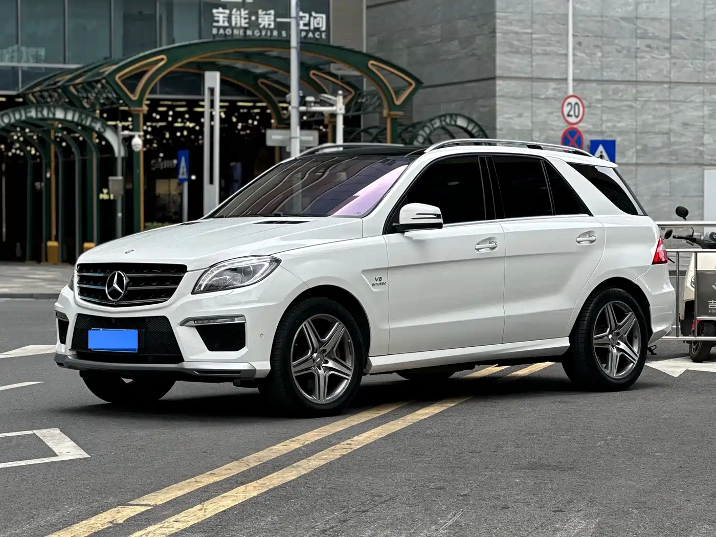 Mercedes-Benz M-Class AMG 2015 AMG ML 63